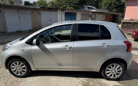 Toyota Yaris III рестайлинг, 2008 год, 595 000 рублей, 8 фотография