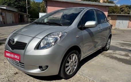 Toyota Yaris III рестайлинг, 2008 год, 595 000 рублей, 9 фотография