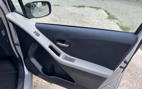 Toyota Yaris III рестайлинг, 2008 год, 595 000 рублей, 16 фотография