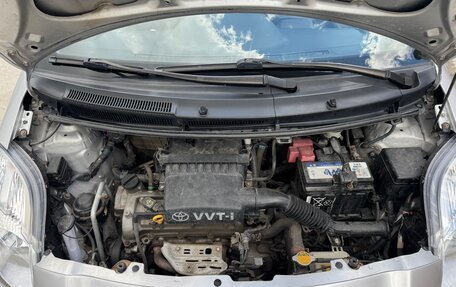 Toyota Yaris III рестайлинг, 2008 год, 595 000 рублей, 20 фотография
