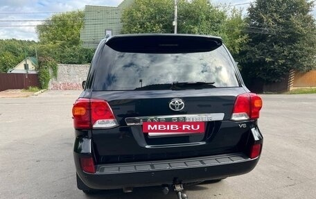 Toyota Land Cruiser 200, 2013 год, 3 565 000 рублей, 2 фотография