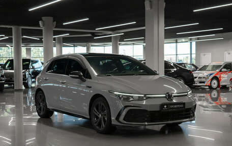 Volkswagen Golf VIII, 2022 год, 2 750 000 рублей, 2 фотография