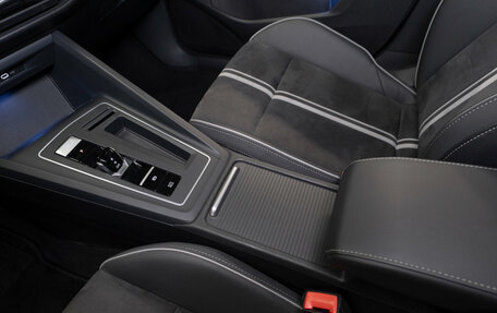 Volkswagen Golf VIII, 2022 год, 2 750 000 рублей, 15 фотография