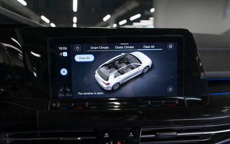 Volkswagen Golf VIII, 2022 год, 2 750 000 рублей, 18 фотография