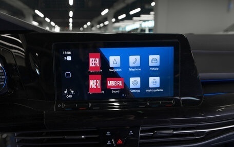 Volkswagen Golf VIII, 2022 год, 2 750 000 рублей, 16 фотография