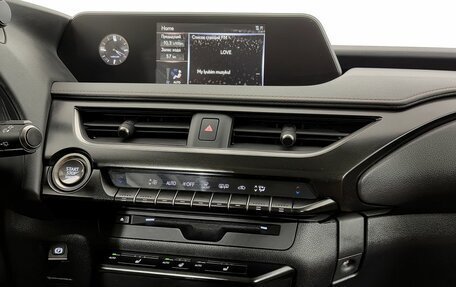 Lexus UX I, 2020 год, 2 700 000 рублей, 14 фотография