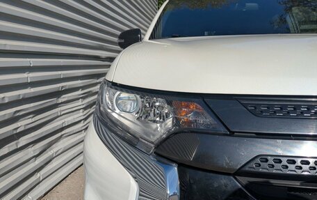 Mitsubishi Outlander III рестайлинг 3, 2022 год, 2 950 000 рублей, 19 фотография
