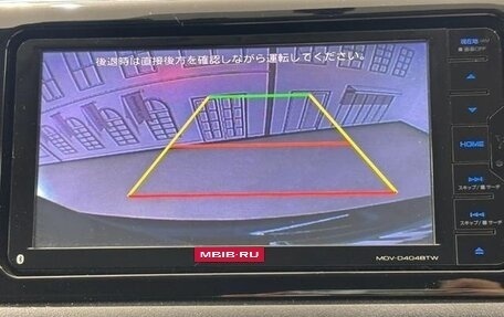 Toyota Wish II, 2017 год, 1 150 000 рублей, 14 фотография