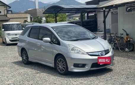 Honda Fit Shuttle I рестайлинг, 2013 год, 690 000 рублей, 3 фотография