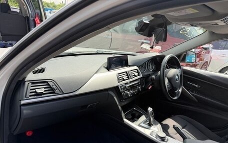 BMW 3 серия, 2017 год, 1 119 008 рублей, 11 фотография
