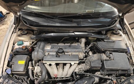 Volvo S60 III, 2003 год, 450 000 рублей, 10 фотография