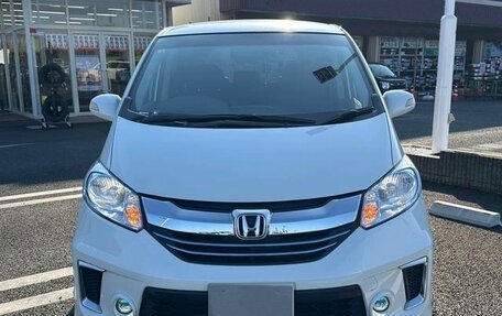 Honda Freed I, 2016 год, 813 000 рублей, 2 фотография
