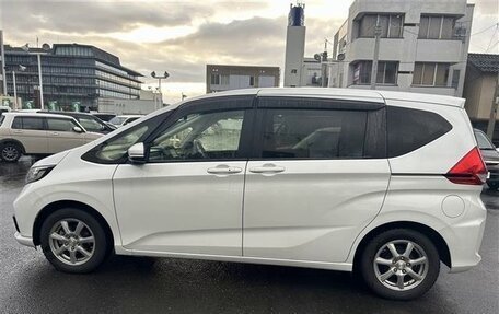 Honda Freed II, 2022 год, 1 194 000 рублей, 8 фотография