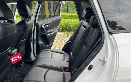 Toyota RAV4, 2022 год, 3 525 000 рублей, 7 фотография
