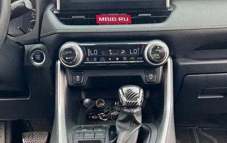 Toyota RAV4, 2022 год, 3 525 000 рублей, 10 фотография
