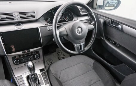 Volkswagen Passat B7, 2011 год, 1 149 000 рублей, 10 фотография