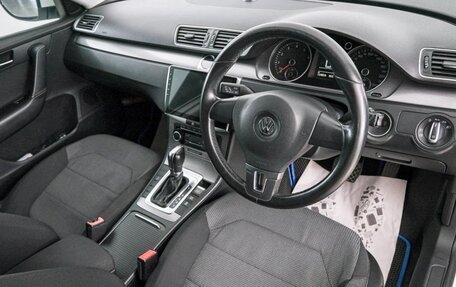 Volkswagen Passat B7, 2011 год, 1 149 000 рублей, 9 фотография