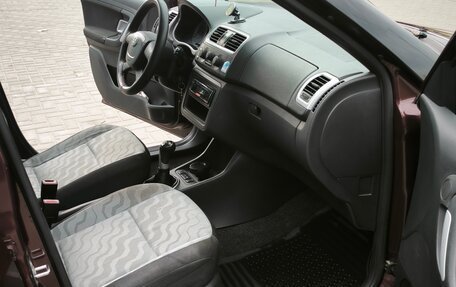 Skoda Fabia II, 2010 год, 280 000 рублей, 11 фотография