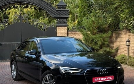 Audi A4, 2018 год, 1 500 000 рублей, 1 фотография