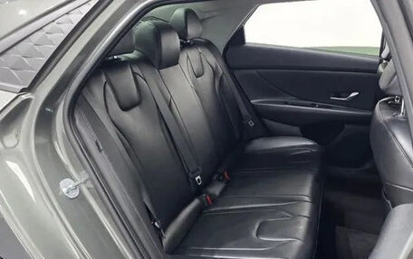 Hyundai Avante, 2023 год, 1 676 000 рублей, 24 фотография