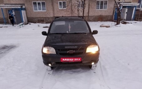 Chevrolet Niva I рестайлинг, 2011 год, 500 000 рублей, 1 фотография