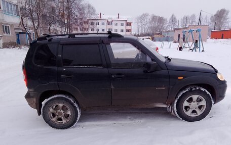 Chevrolet Niva I рестайлинг, 2011 год, 500 000 рублей, 2 фотография