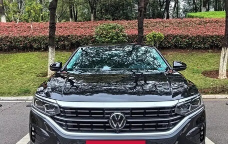Volkswagen Passat B8 рестайлинг, 2023 год, 1 952 600 рублей, 2 фотография