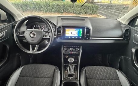 Skoda Karoq I, 2022 год, 1 664 000 рублей, 10 фотография