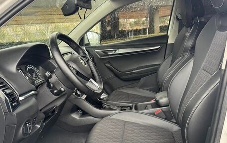 Skoda Karoq I, 2022 год, 1 664 000 рублей, 9 фотография