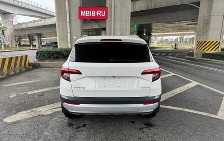 Skoda Karoq I, 2022 год, 1 664 000 рублей, 5 фотография