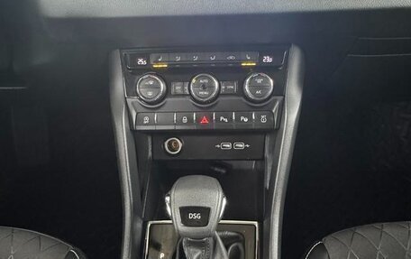 Skoda Karoq I, 2022 год, 1 664 000 рублей, 12 фотография