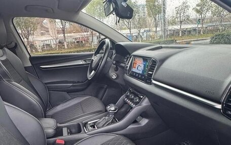 Skoda Karoq I, 2022 год, 1 664 000 рублей, 14 фотография