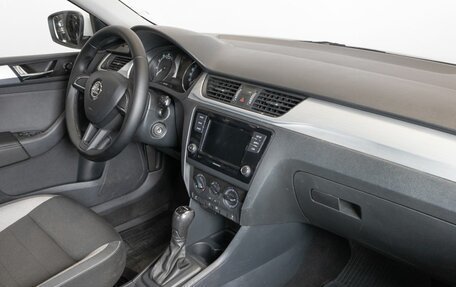 Skoda Rapid I, 2019 год, 1 471 300 рублей, 7 фотография