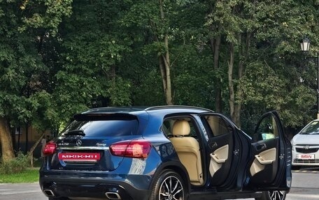 Mercedes-Benz GLA, 2019 год, 3 900 000 рублей, 10 фотография