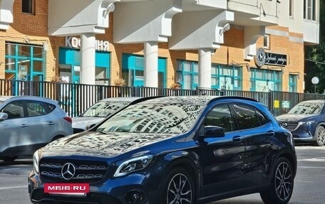 Mercedes-Benz GLA, 2019 год, 3 900 000 рублей, 15 фотография