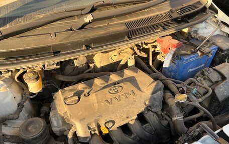 Toyota Belta, 2010 год, 600 000 рублей, 7 фотография