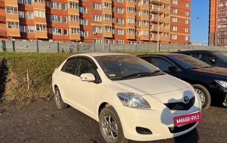 Toyota Belta, 2010 год, 600 000 рублей, 3 фотография