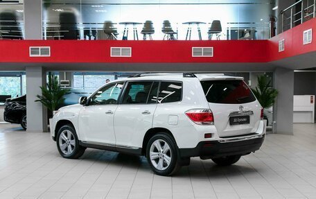 Toyota Highlander III, 2012 год, 1 850 000 рублей, 4 фотография