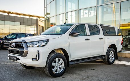 Toyota Hilux VIII, 2020 год, 3 988 000 рублей, 3 фотография