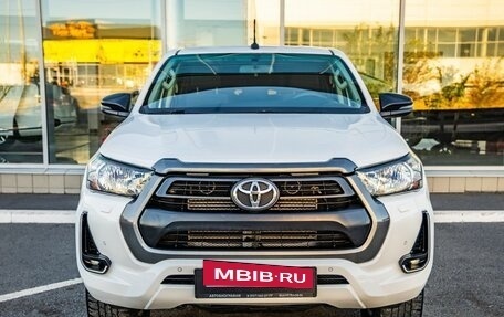 Toyota Hilux VIII, 2020 год, 3 988 000 рублей, 2 фотография