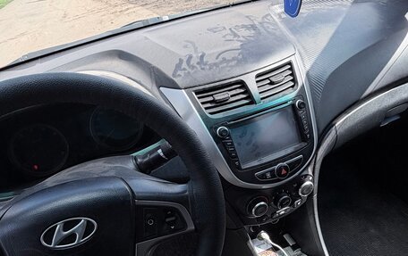 Hyundai Solaris II рестайлинг, 2014 год, 430 000 рублей, 5 фотография