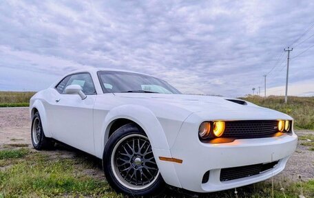 Dodge Challenger III рестайлинг 2, 2016 год, 3 300 000 рублей, 17 фотография