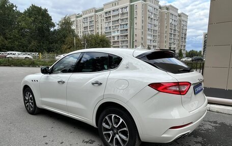Maserati Levante I, 2017 год, 4 290 000 рублей, 16 фотография
