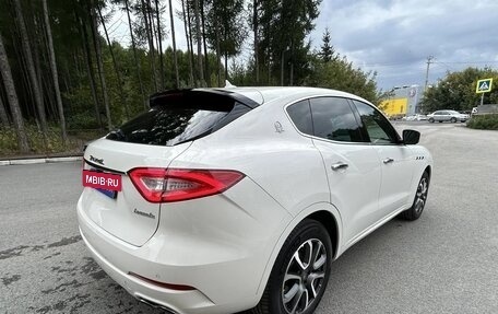 Maserati Levante I, 2017 год, 4 290 000 рублей, 15 фотография