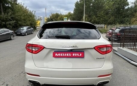 Maserati Levante I, 2017 год, 4 290 000 рублей, 18 фотография