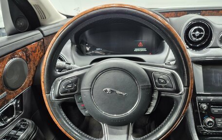 Jaguar XJ IV (X351), 2015 год, 1 499 900 рублей, 11 фотография