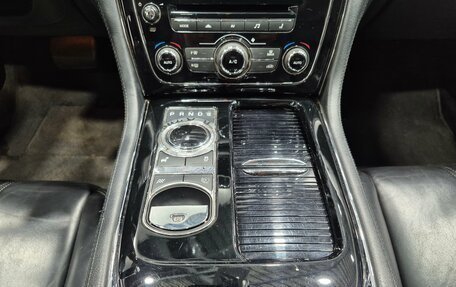 Jaguar XJ IV (X351), 2015 год, 1 499 900 рублей, 16 фотография