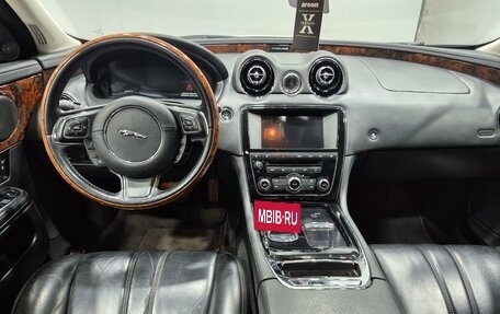 Jaguar XJ IV (X351), 2015 год, 1 499 900 рублей, 10 фотография