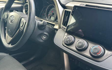 Toyota RAV4, 2015 год, 1 550 000 рублей, 11 фотография