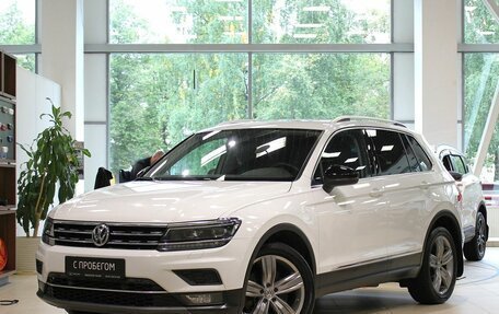 Volkswagen Tiguan II, 2018 год, 2 490 000 рублей, 1 фотография